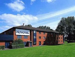 The Preston Hotel Престон Экстерьер фото